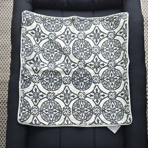 Decorative Medallion Accent Pillow Cover in Black and Cream